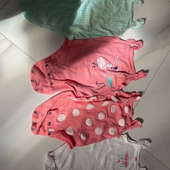 [carters] set of 5 ruffle sleeve tank onesies #10 - Picture 5 of 9